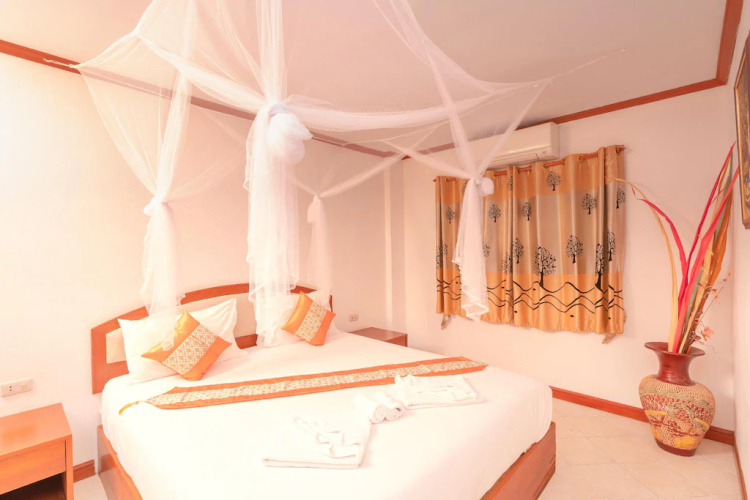Double Junior Suite with balcony and with pool view