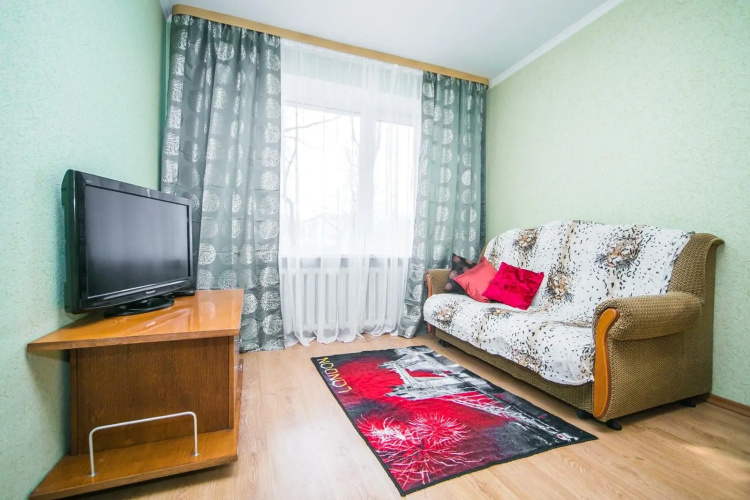 Uyutnaya u Metro Flat