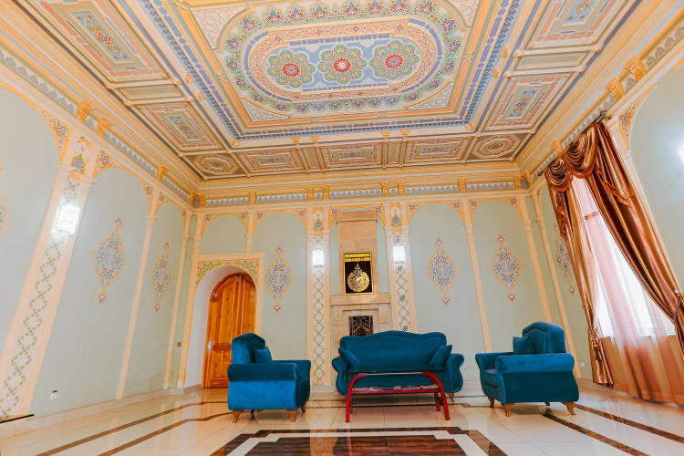 Yangi Sharq Hotel