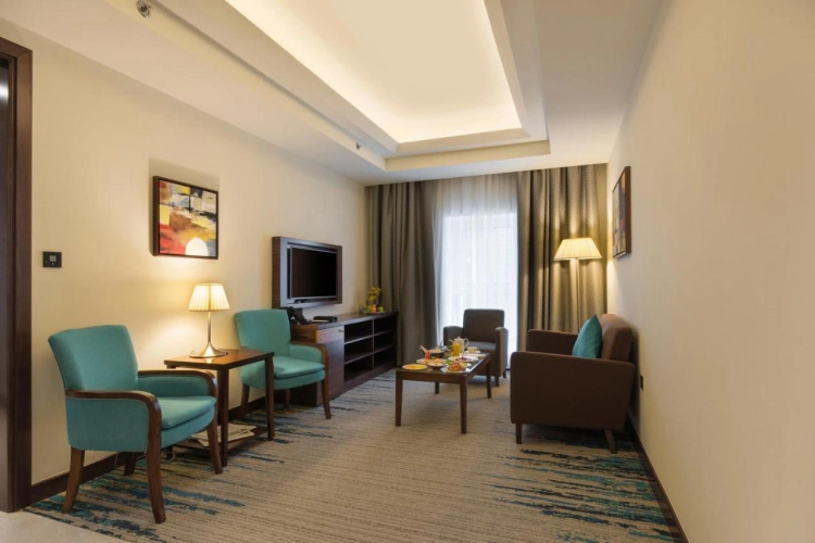 Golden Tulip Media Hotel photo 26