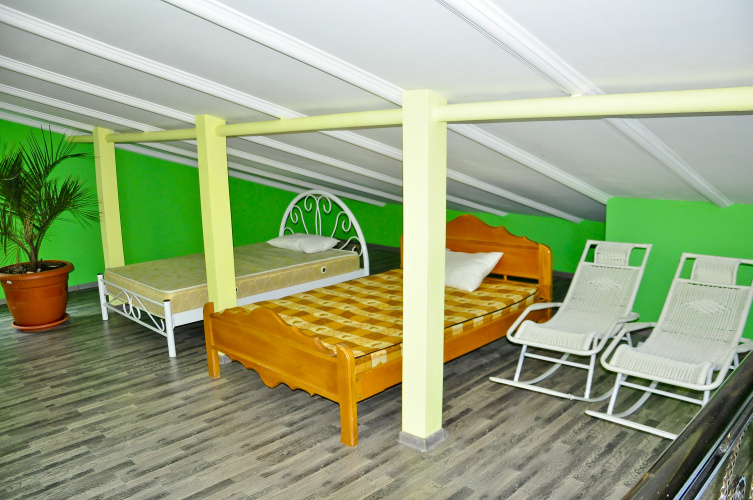 Standard Triple room with view