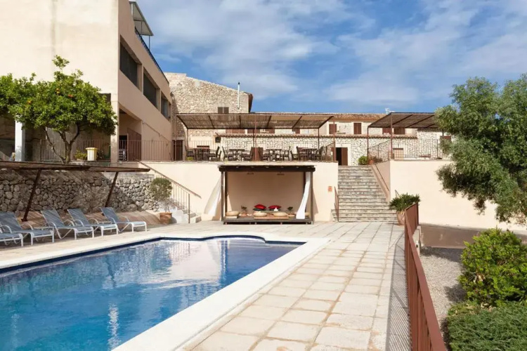 Can Riera by CheelHotels Hotel