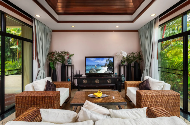 RAAS 3br, Private Pool|Naiharn Beach Villa