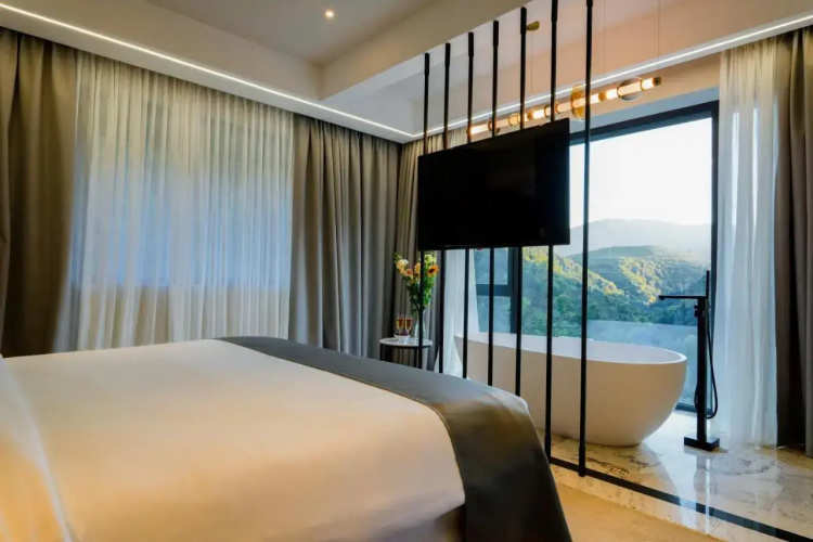 Mounthree Resort Hotel