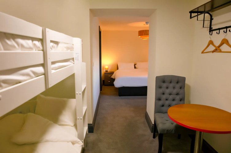 Superior Quadruple room with view