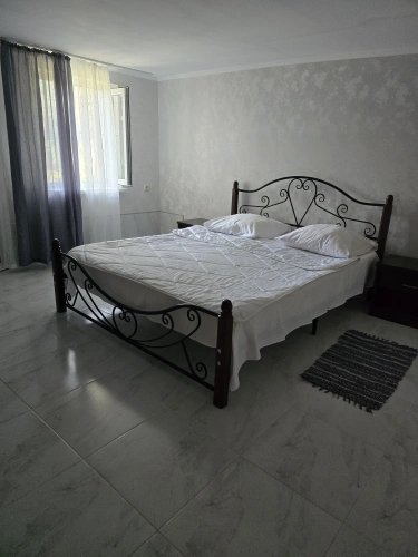 Quintuple Apartment