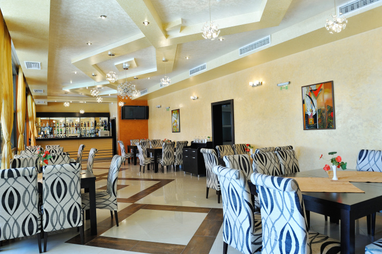 Iris Hotel