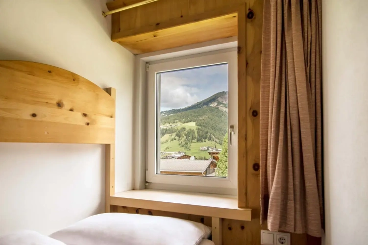 Standard Quadruple room with view