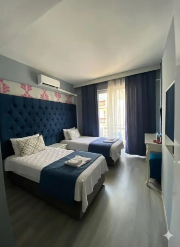 2 Bedrooms Standard Triple Family room