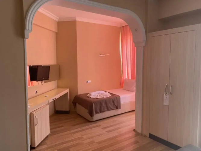 Standard Triple room with balcony