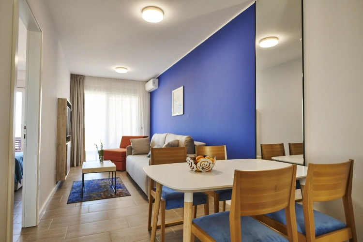 1 Bedroom Apartment with balcony