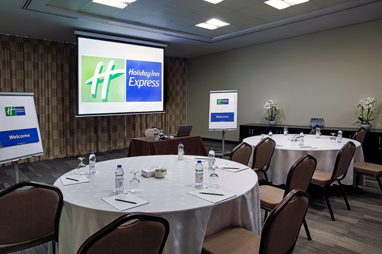 Holiday Inn Express Dubai Internet City photo 12