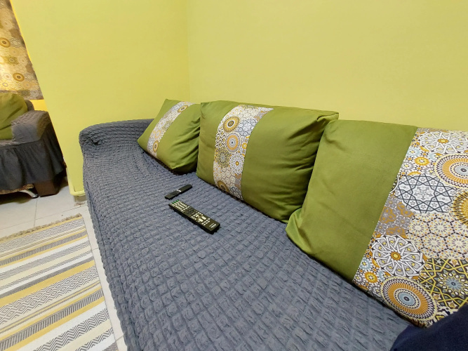 Check Inn Hostel