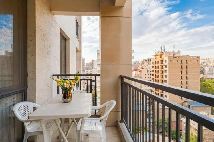 On Koghbatsi Str. 16-114 Apartments