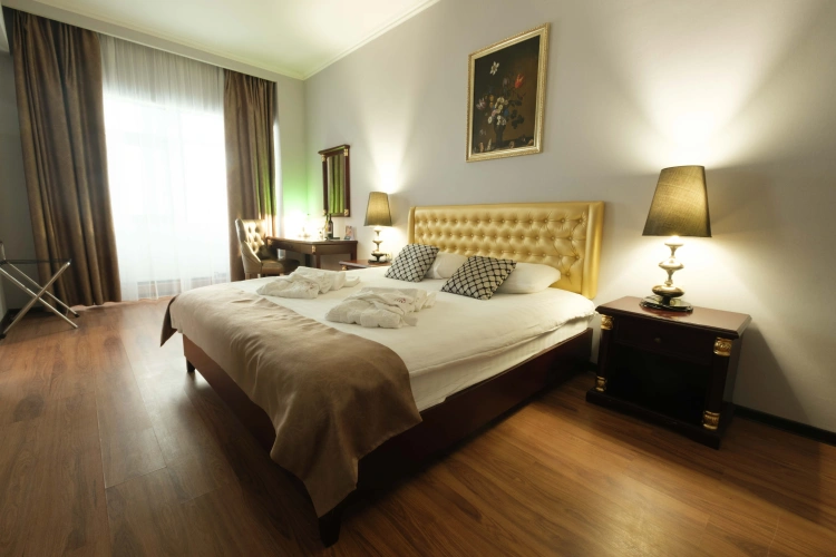 Double Suite