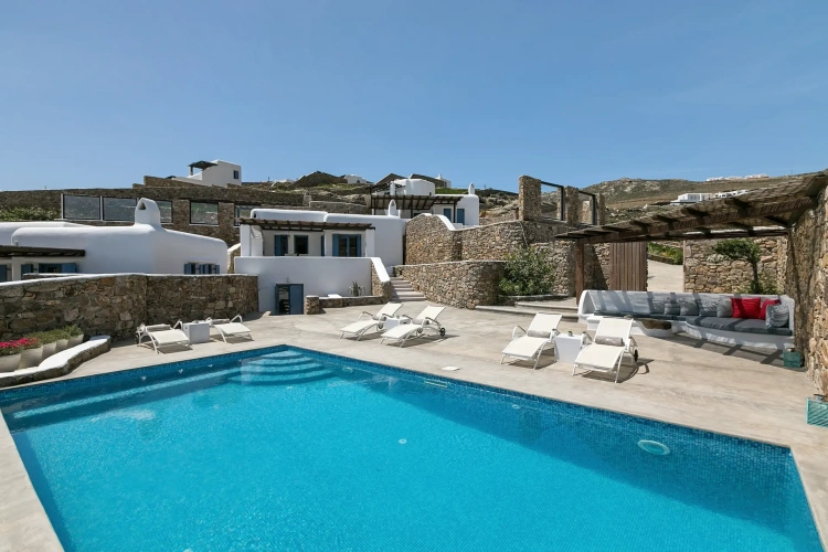 3 Bedrooms Villa with view