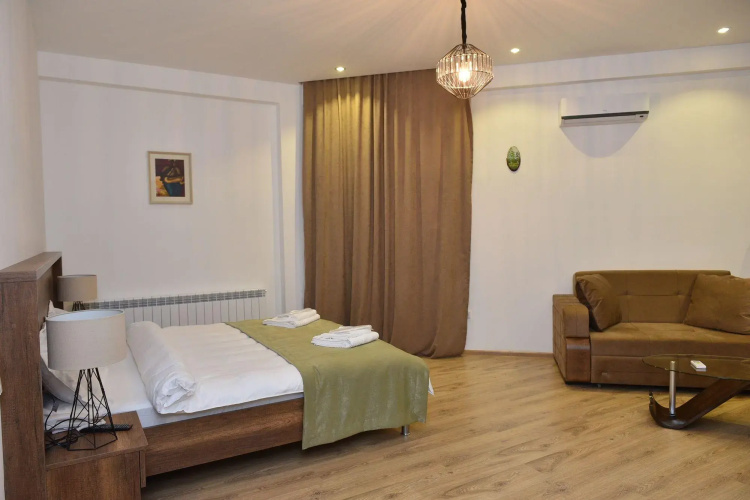 King Tom Hotel