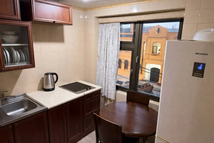 Zhivi V Serdtse Sukhuma Flat
