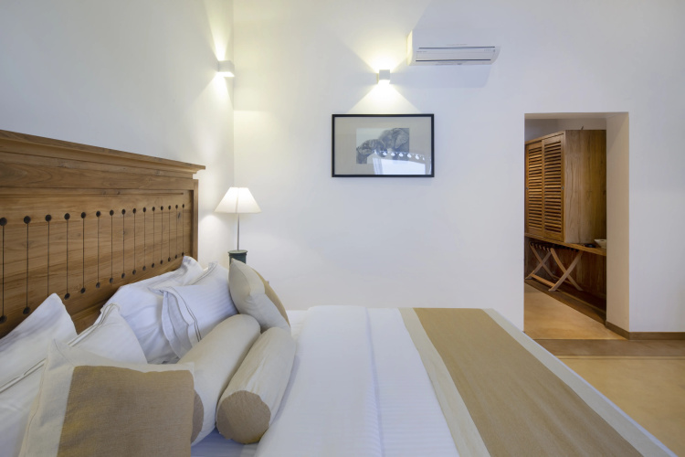 Lucky Elephant Hotel