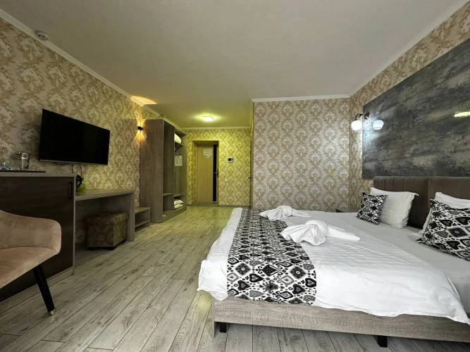 Double Suite