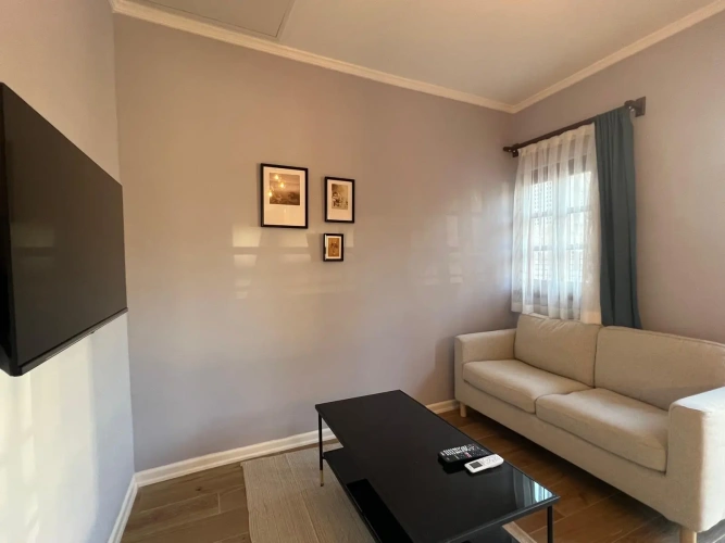 2 Bedrooms Quadruple Apartment