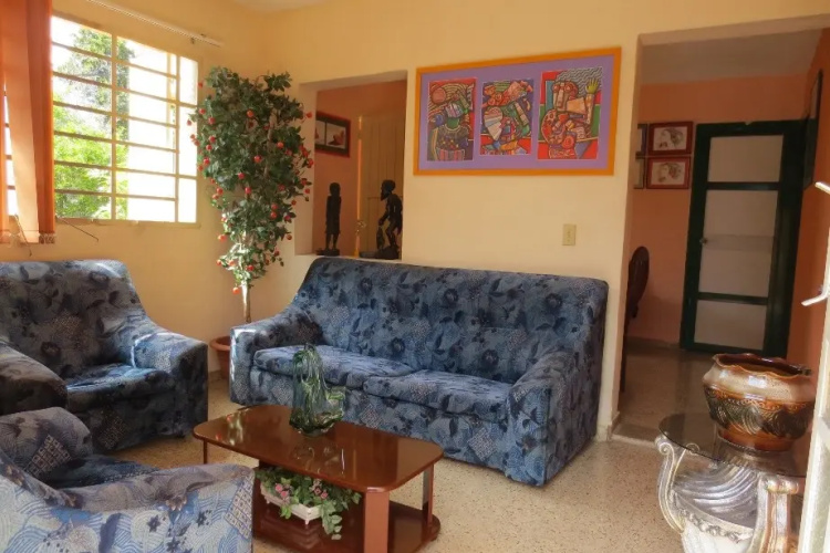 Aptofive Guest House