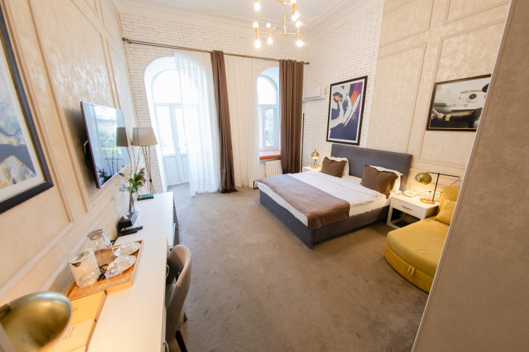 Premium Suite with balcony