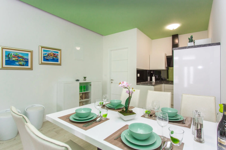 Makarska Beach Apartments