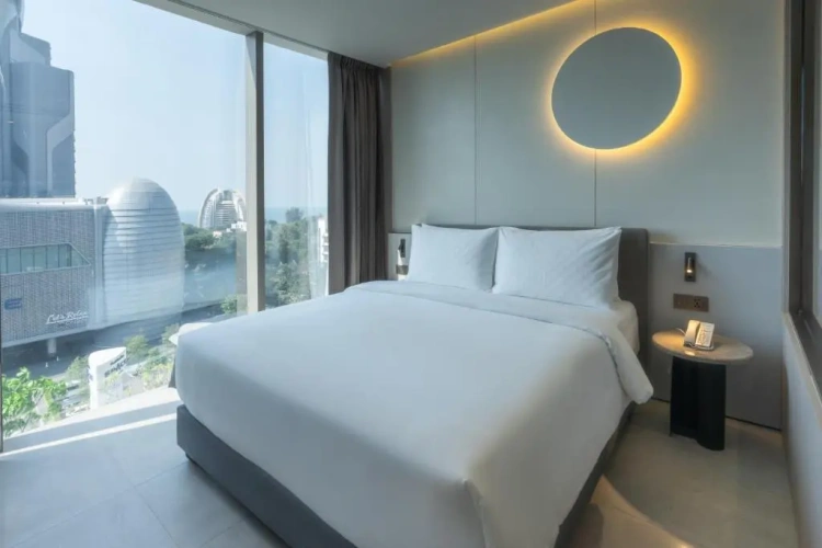 Luna Deluxe Double room with city view