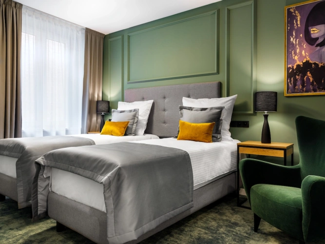 Standard Twin room