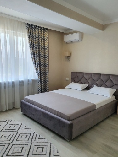 2 Bedrooms Apartment with view