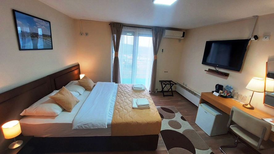 Standard Double room with balcony and with view