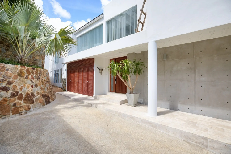 55 Stylish SeaView Villa