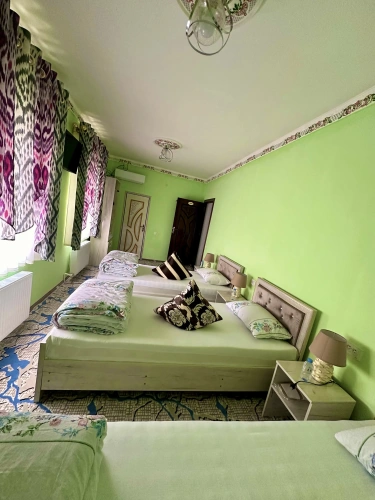 Superior Triple room with city view