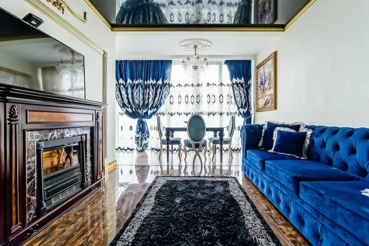 S Dzhakuzi i Parkovkoy Flat
