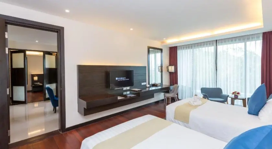 2 Bedrooms Suite with balcony