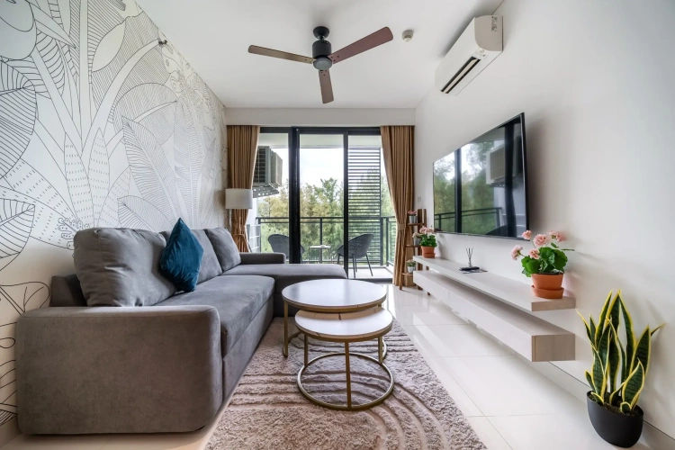 2 Bedrooms Premier Quadruple Apartment with balcony and with sea view