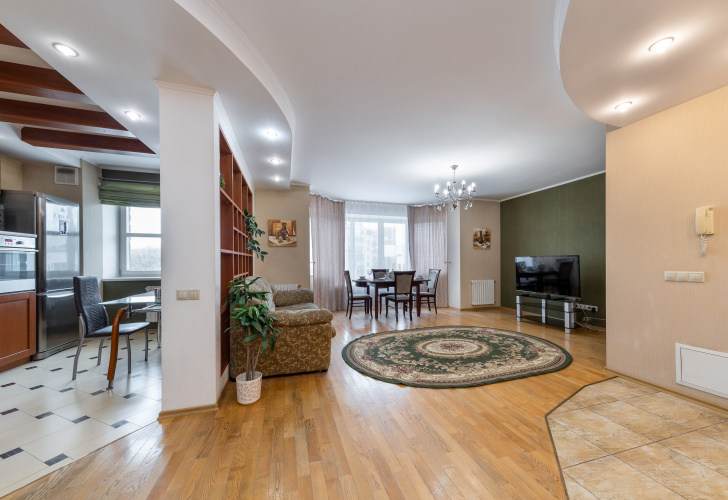 Classic Family room with view
