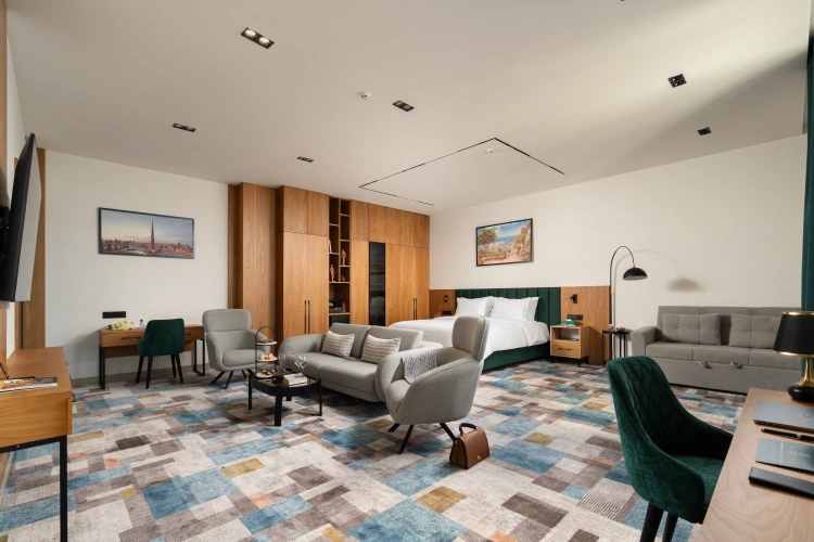 Grand Double Suite with courtyard view