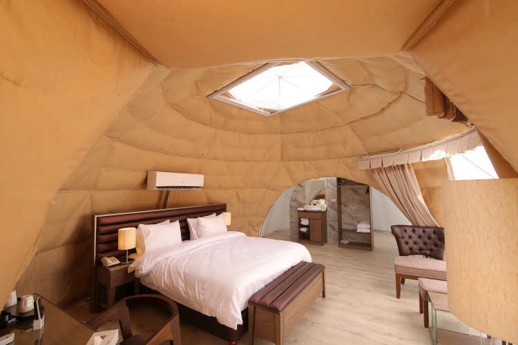 Wadi Rum UFO Luxotel Camping