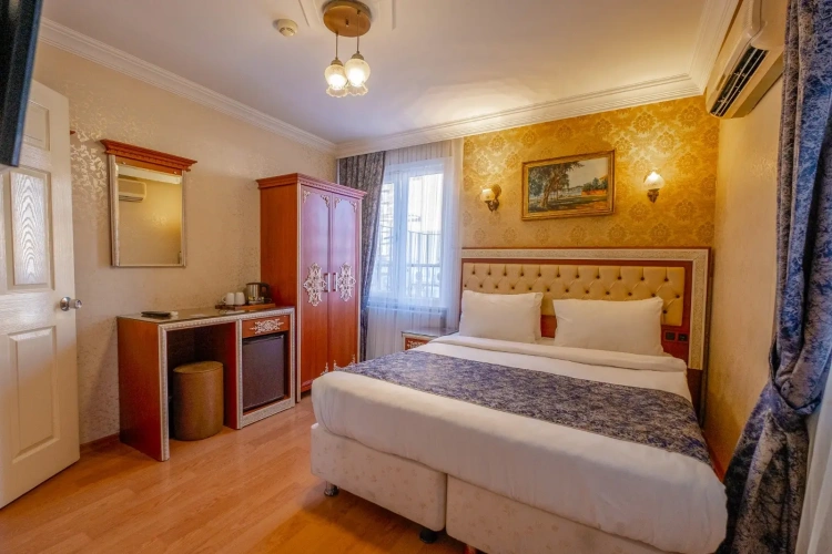 Deluxe room with city view