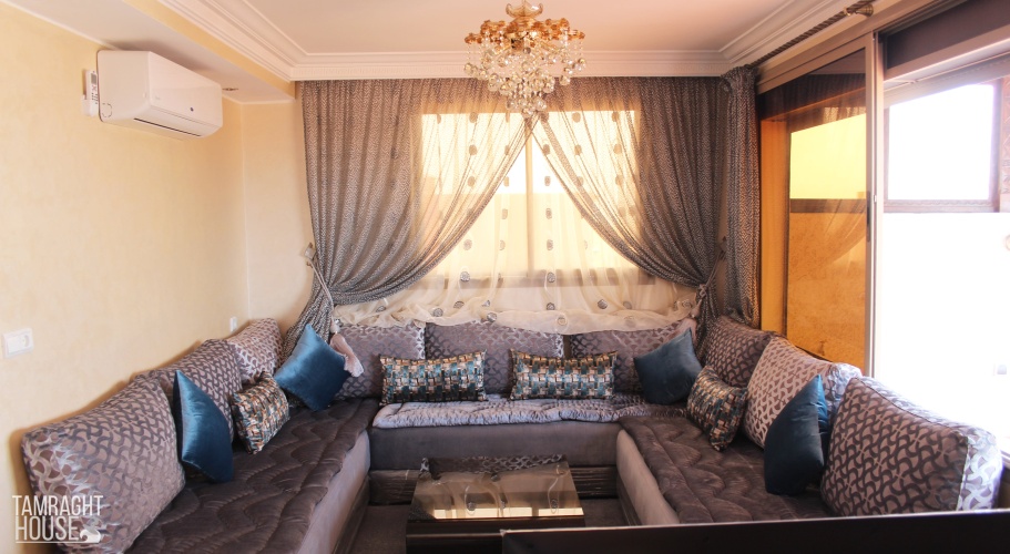2 Bedrooms Luxury Apartment with balcony and with view