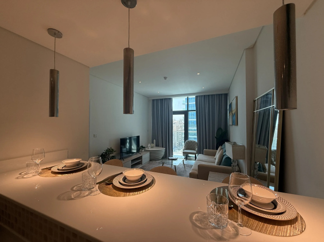 Highend Luxury Seven Palm Apartments
