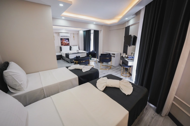 Standard Quadruple Family room with city view