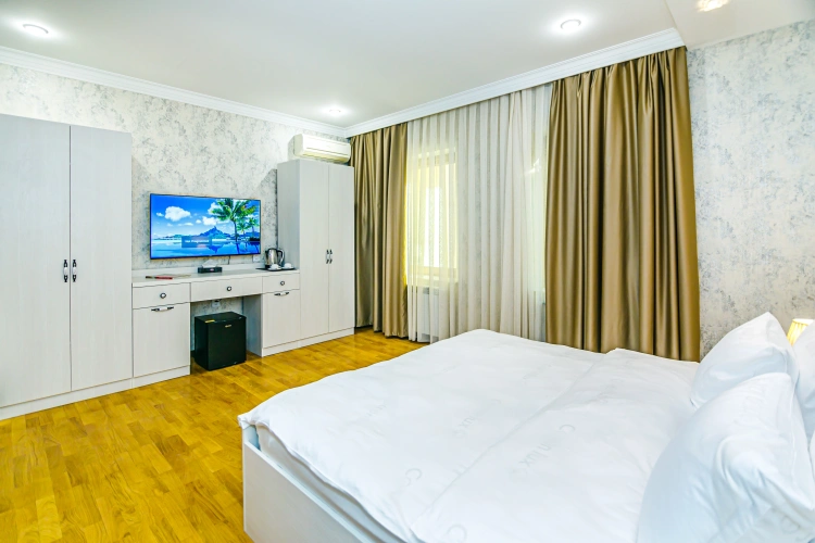 Double Suite