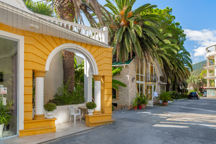 Mini hotel Luchezarny