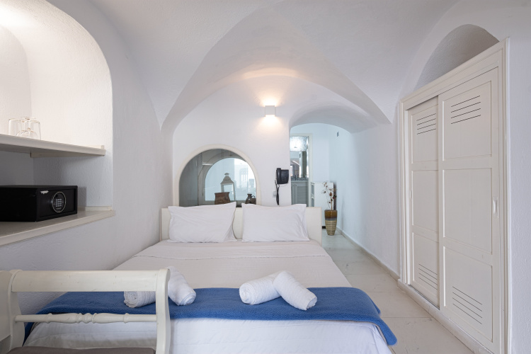 Superior Triple room with Caldera View