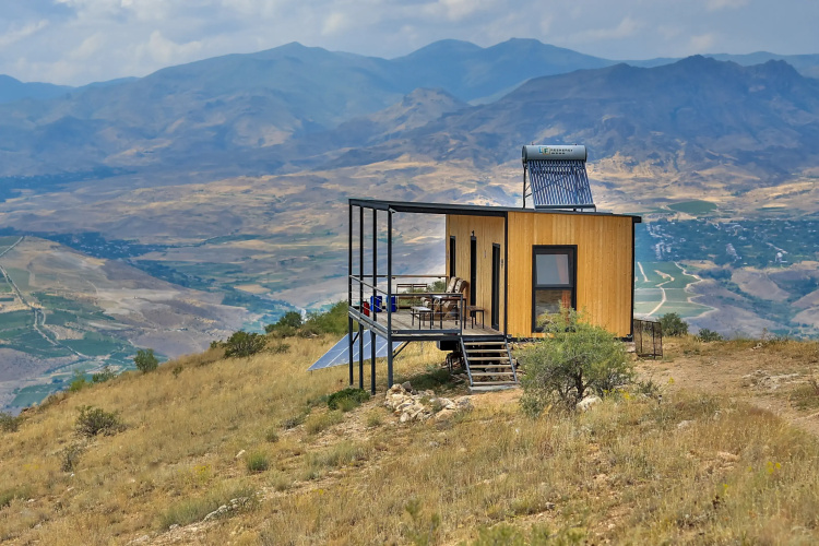 Sareni Chalet