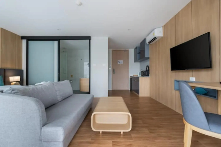 Luxury Wyndham Studio Beachfront & Pool Access Apartments