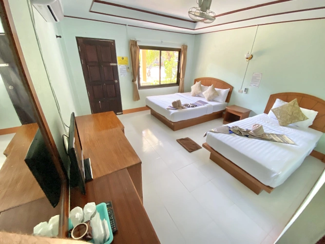 Deluxe Triple room with balcony